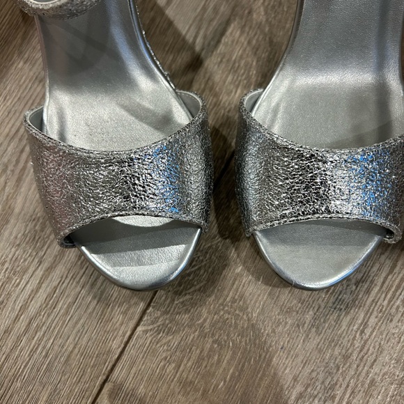 ⬇️ PRICE ⬇️ Touch ups • Silver Wedge High Heel Sandals • 7.5 - Picture 3 of 9